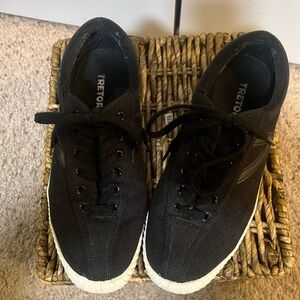 Tretorn black size 7